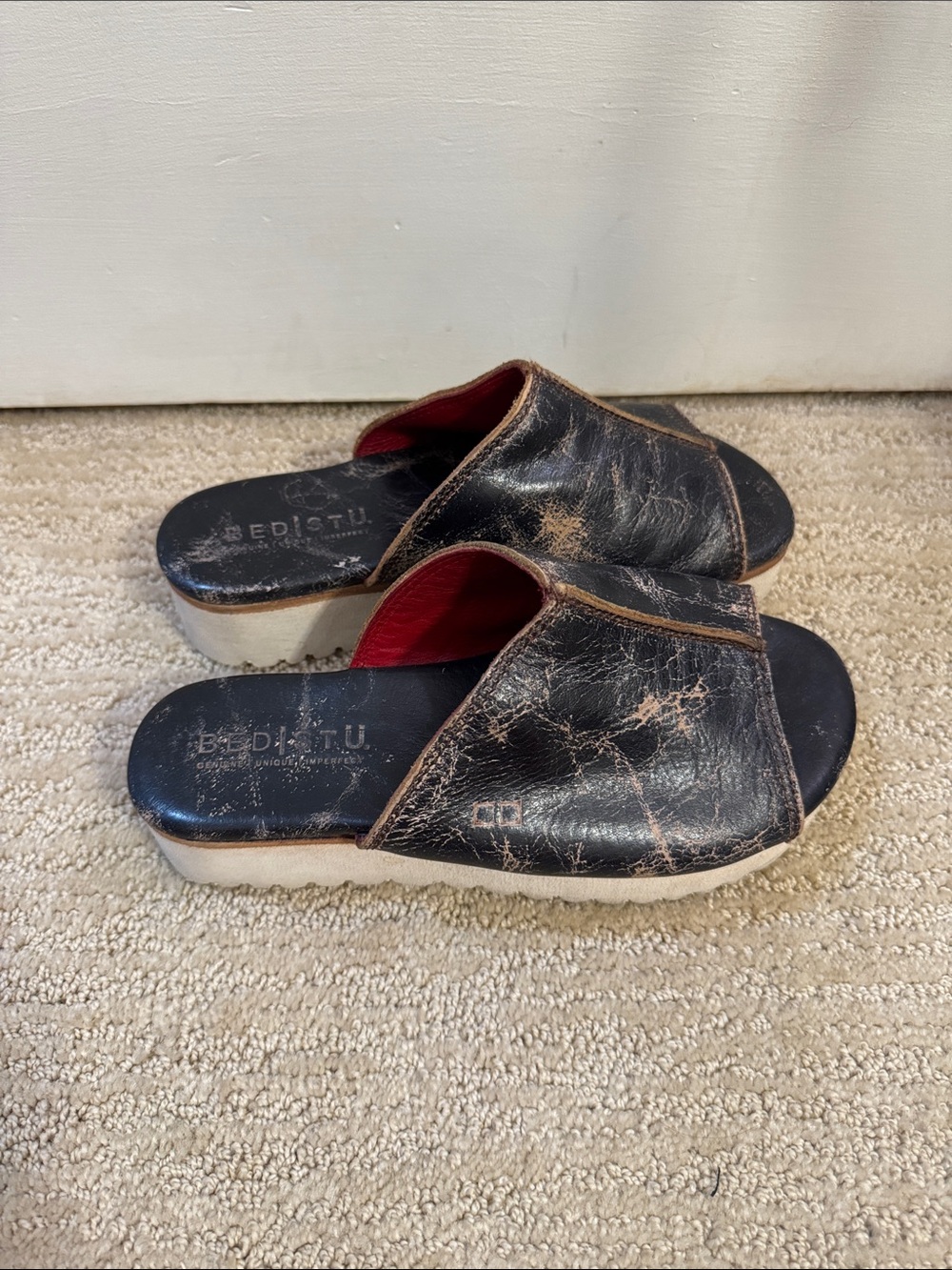 BED|STU Fairlee II Platform Slides Black Leather size 6.5